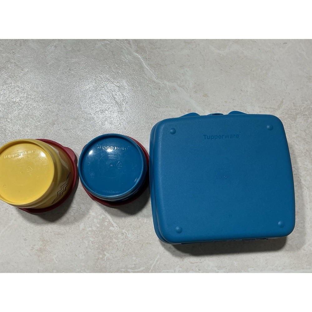 Wonder Woman Tupperware Set - Picture 4 of 14